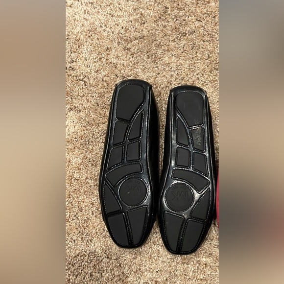 Black size 8, Michael Kors flats - Picture 5 of 5